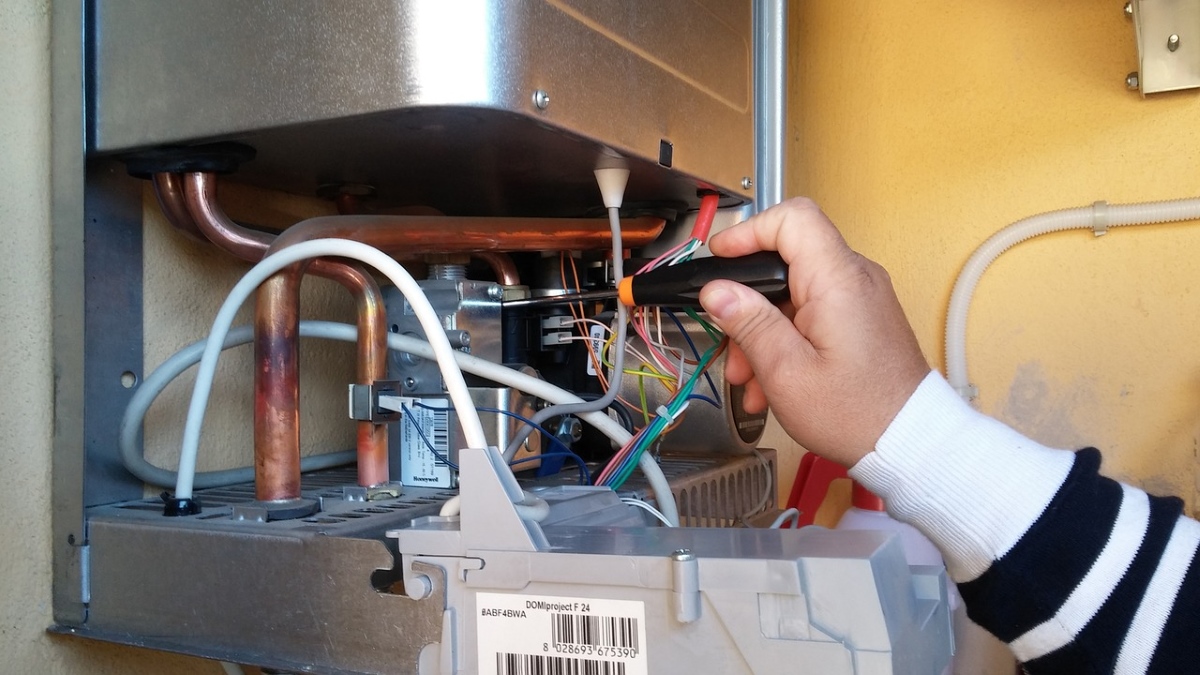 Boiler Breakdown: Plumber Or A Heating Engineer?
